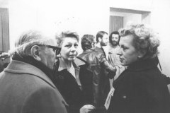 1975, Ideo Pantaleoni, la moglie Bianca Magri e Dadamaino alla Galleria Blu di Milano