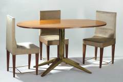 Tavolo ovale e sedie